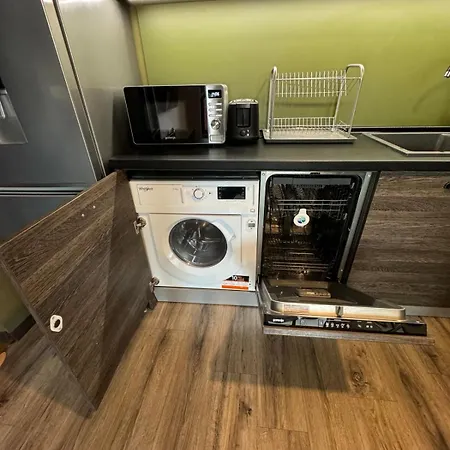 Apartman Lovely 1 Bedroom In The Heart Of