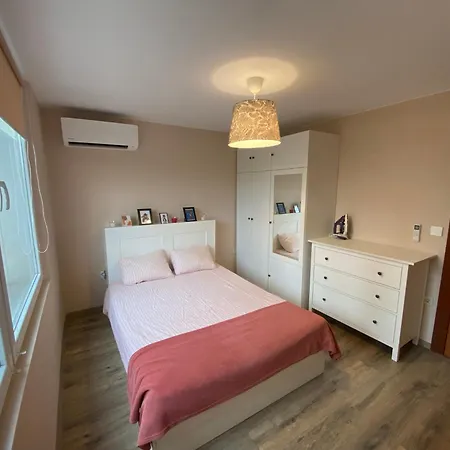 Lovely 1 Bedroom In The Heart Of